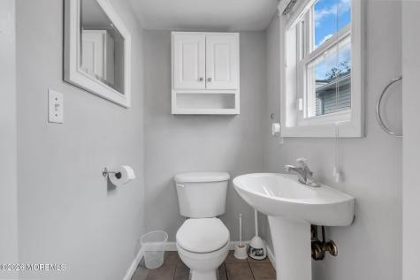 17 Brevent Avenue Leonardo NJ 07737