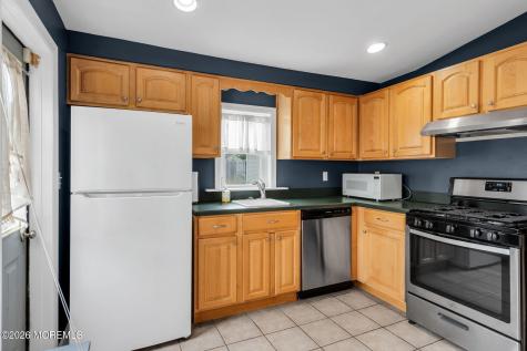 17 Brevent Avenue Leonardo NJ 07737