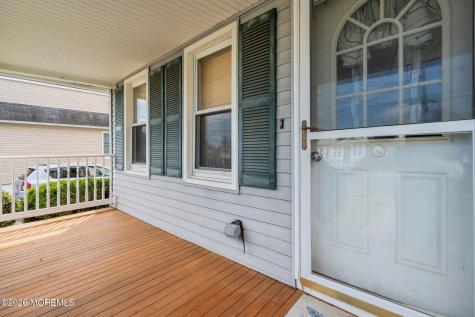 17 Brevent Avenue Leonardo NJ 07737