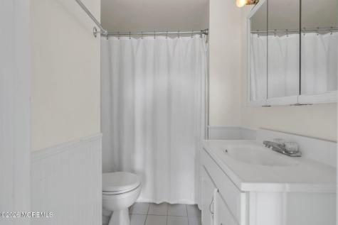 17 Brevent Avenue Leonardo NJ 07737