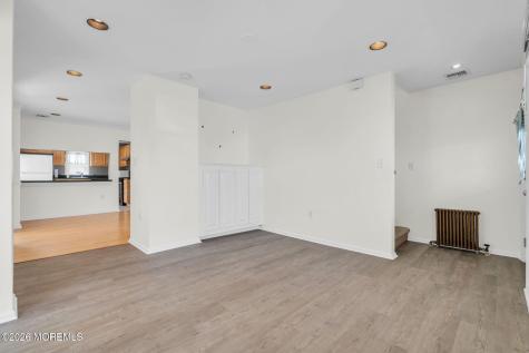 17 Brevent Avenue Leonardo NJ 07737