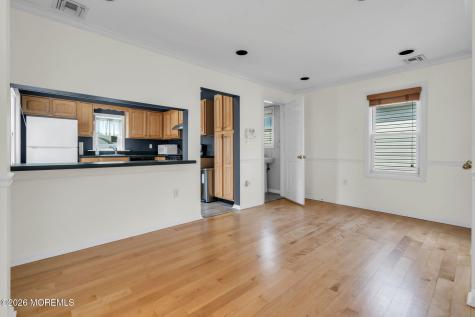 17 Brevent Avenue Leonardo NJ 07737