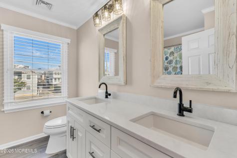 102 W Spray Way Lavallette NJ 08735