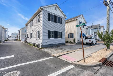 102 W Spray Way Lavallette NJ 08735