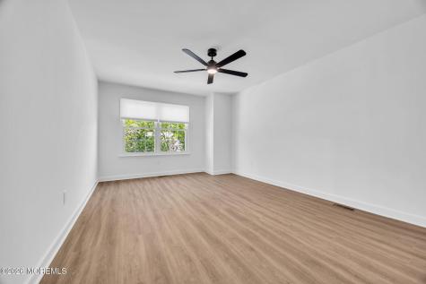 86 Holly Drive Eatontown NJ 07724