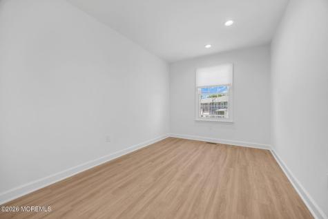 86 Holly Drive Eatontown NJ 07724