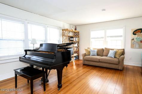 17 Beach Road Monmouth Beach NJ 07750