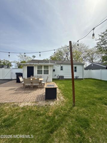 878 Salem Drive Toms River NJ 08753