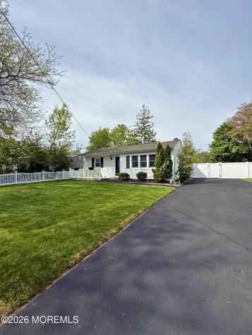 878 Salem Drive Toms River NJ 08753