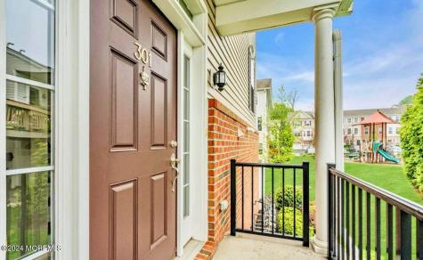 301 Princeton Court Shrewsbury Boro NJ 07702