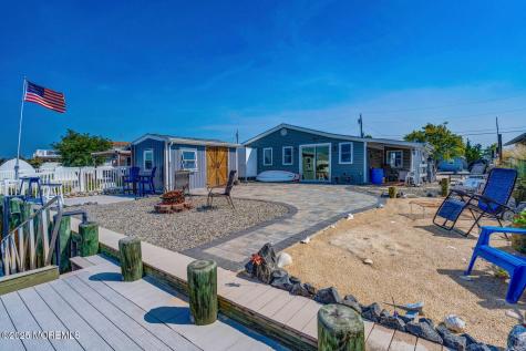 28 S Los Angeles Drive Little Egg Harbor NJ 08087