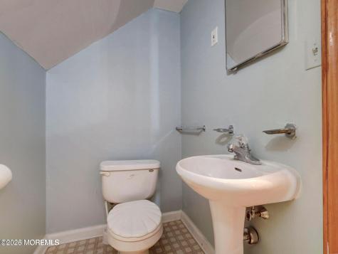 224 Chatham Avenue Oakhurst NJ 07755