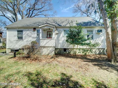 224 Chatham Avenue Oakhurst NJ 07755