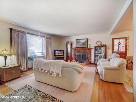 224 Chatham Avenue Oakhurst NJ 07755
