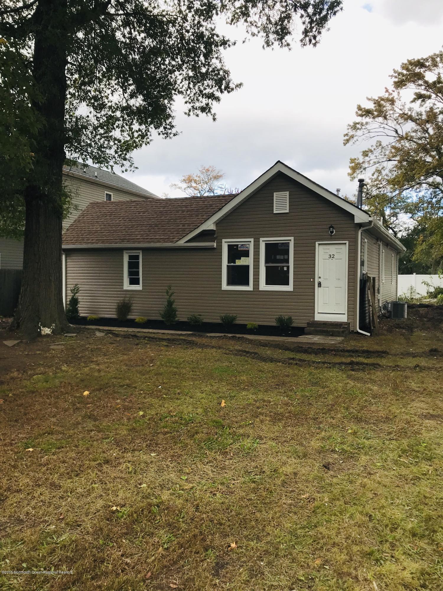 32 Frazee Place Keansburg NJ 07734