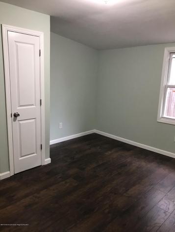 32 Frazee Place Keansburg NJ 07734