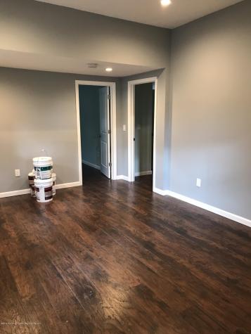 32 Frazee Place Keansburg NJ 07734