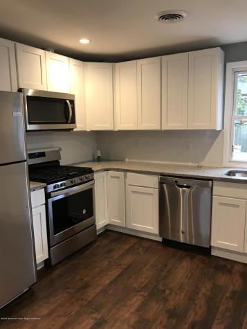 32 Frazee Place Keansburg NJ 07734