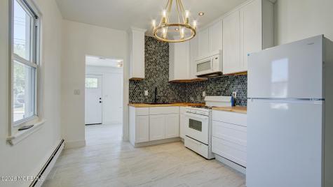 19 Bayview Avenue Keansburg NJ 07734
