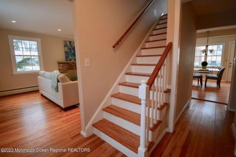 198 Elmwood Road Oakhurst NJ 07755