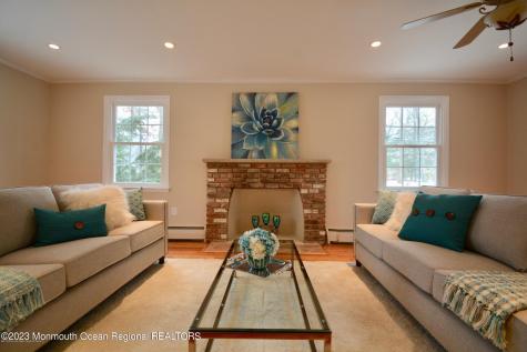 198 Elmwood Road Oakhurst NJ 07755