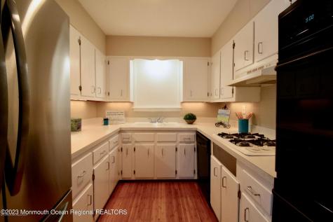 198 Elmwood Road Oakhurst NJ 07755