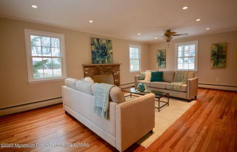 198 Elmwood Road Oakhurst NJ 07755