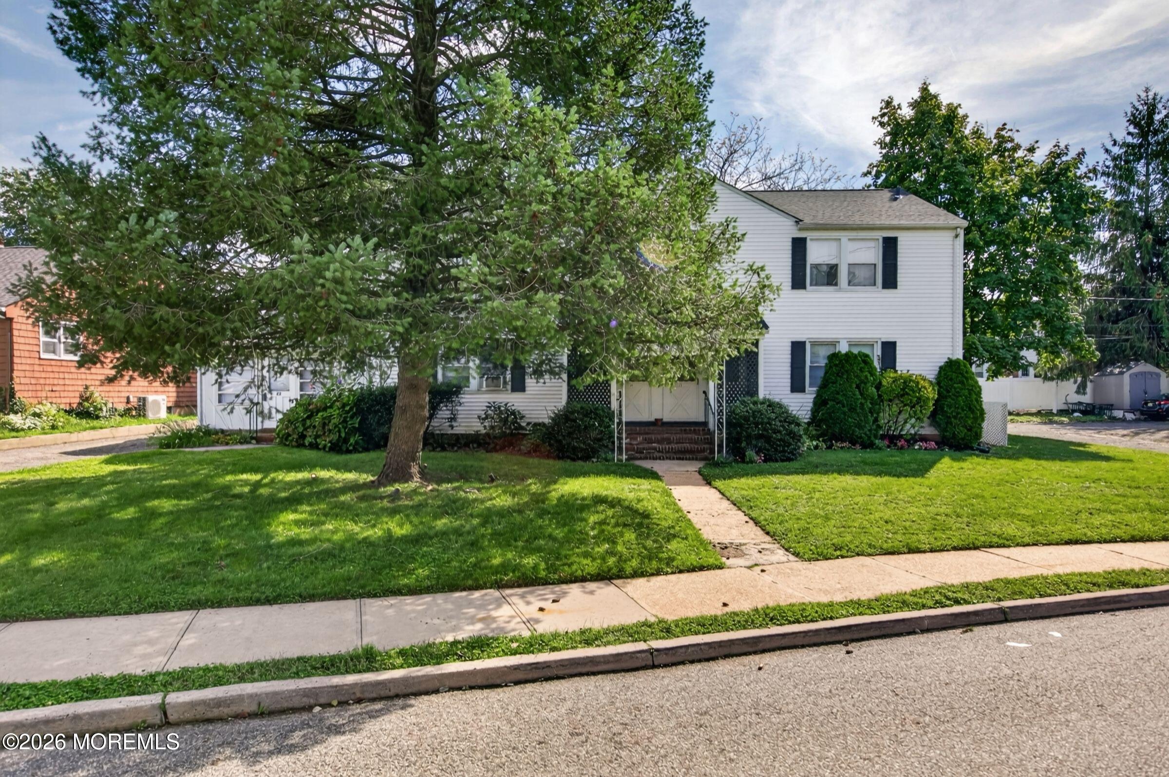 22 Oldfield Place Red Bank NJ 07701
