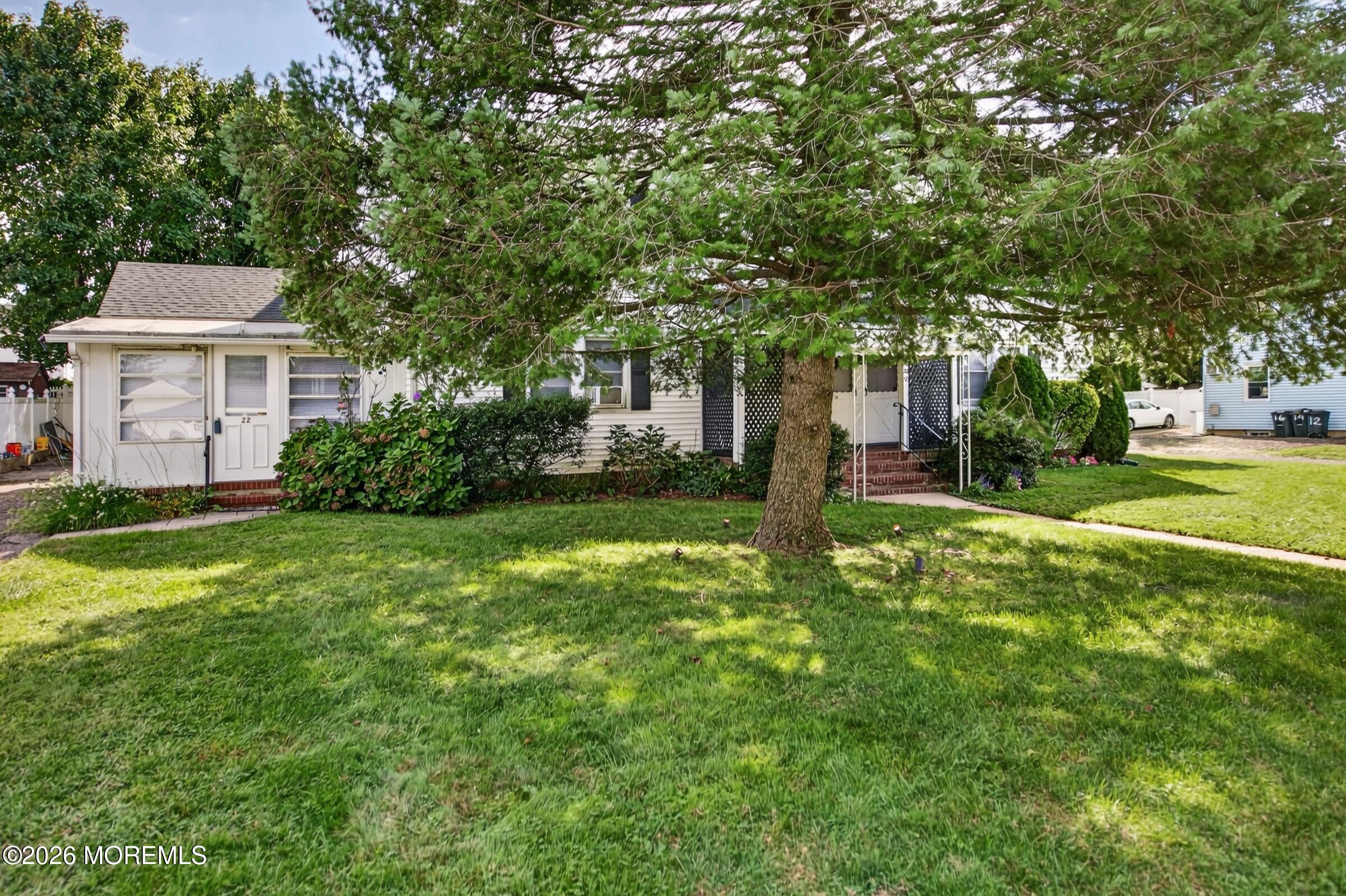 22 Oldfield Place Red Bank NJ 07701
