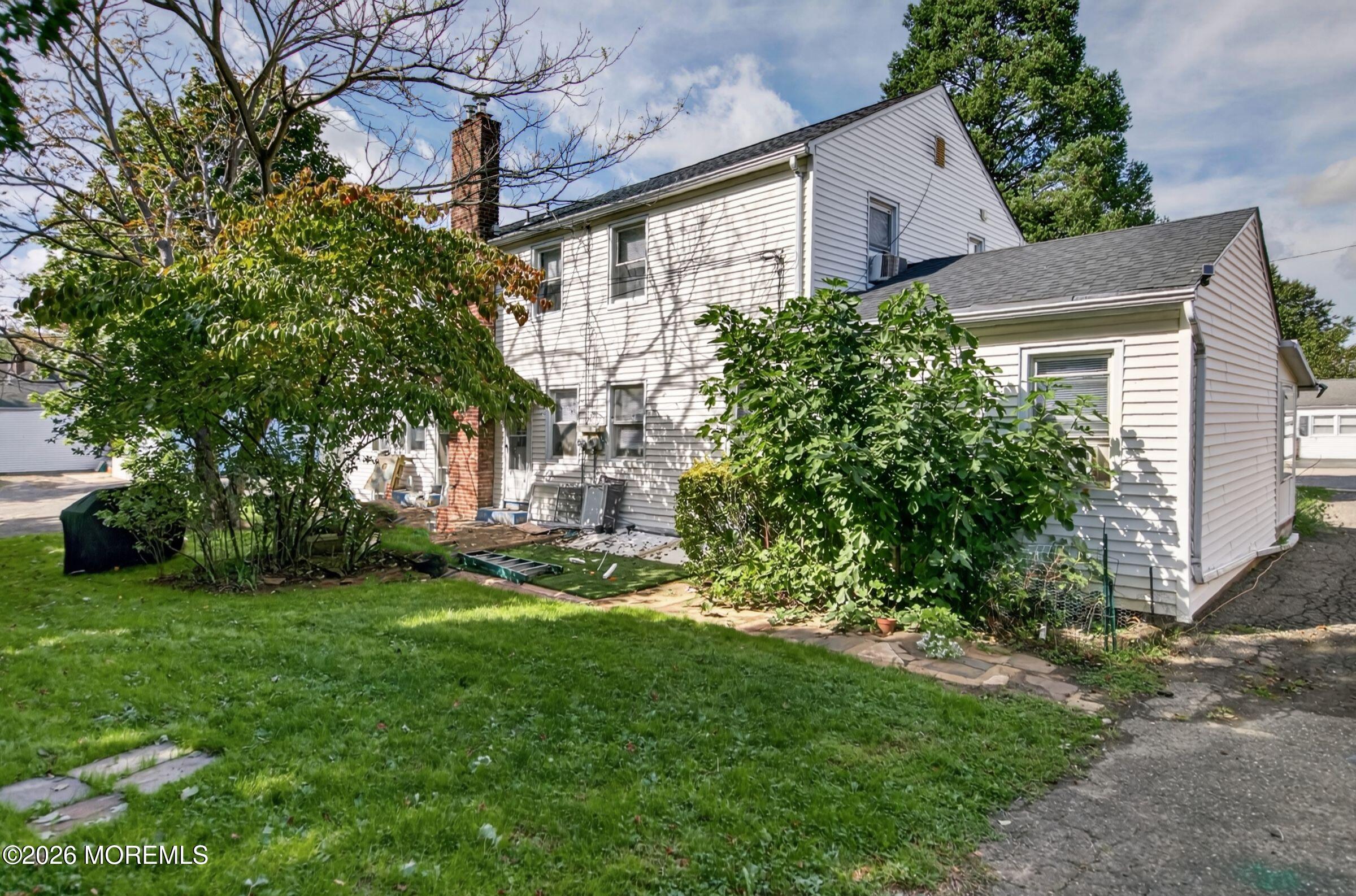 22 Oldfield Place Red Bank NJ 07701