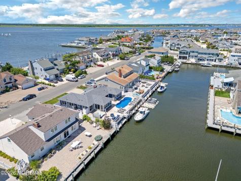 347 Bay Lane Mantoloking NJ 08738