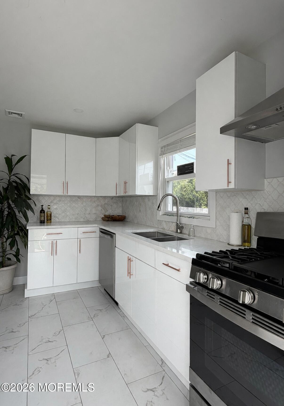 10 Cambell Court Deal NJ 07723