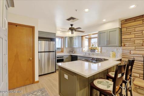 8 Ortley Avenue Lavallette NJ 08735