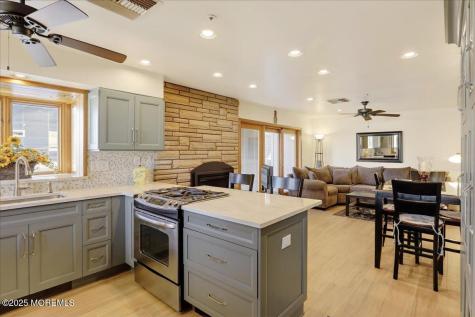 8 Ortley Avenue Lavallette NJ 08735