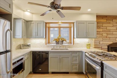 8 Ortley Avenue Lavallette NJ 08735
