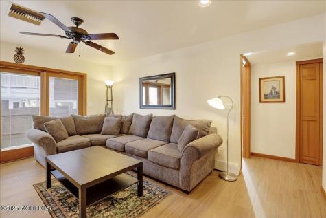 8 Ortley Avenue Lavallette NJ 08735