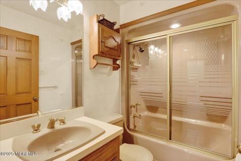 8 Ortley Avenue Lavallette NJ 08735