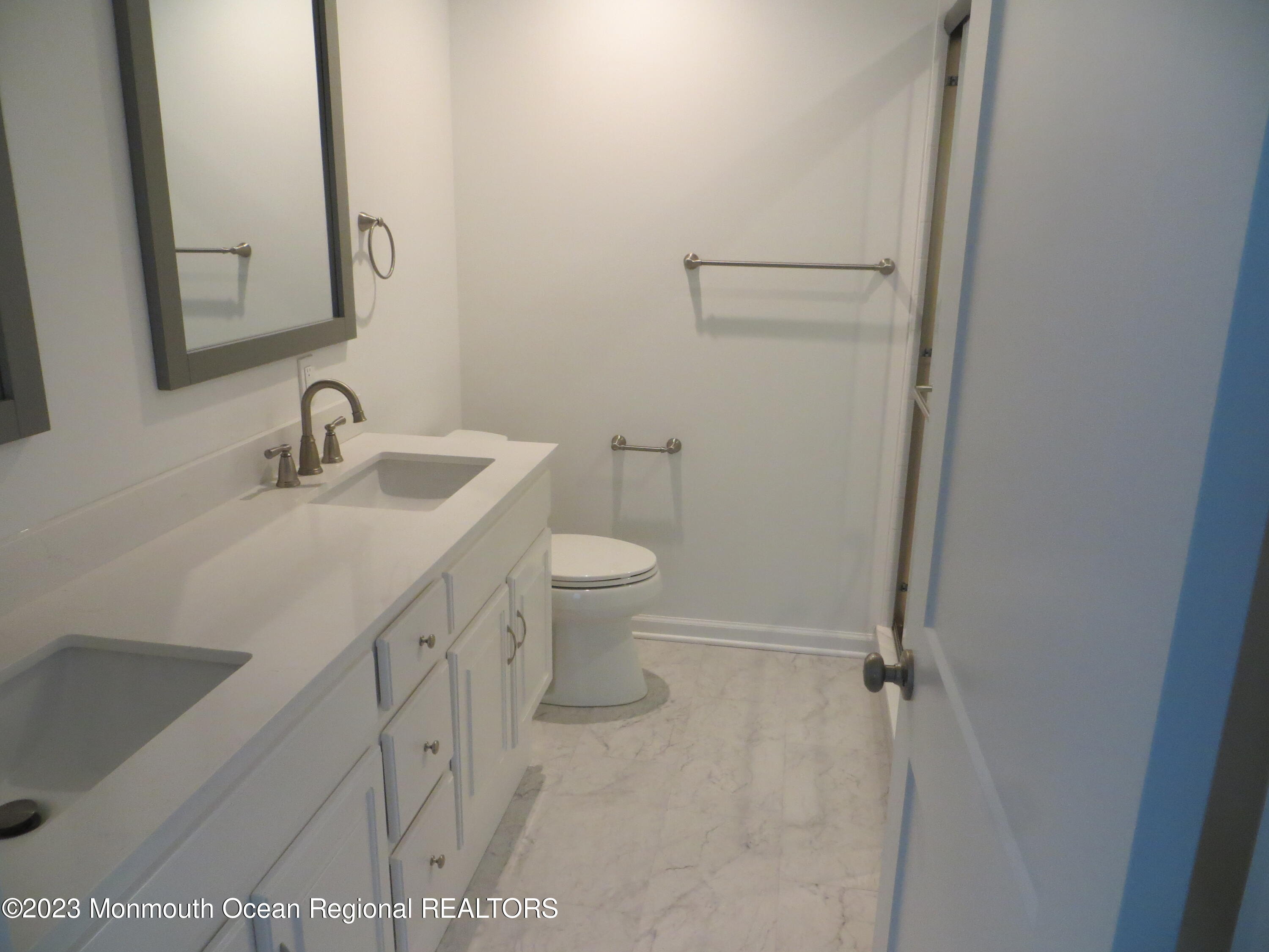 28 Trenton Avenue Manasquan NJ 08736