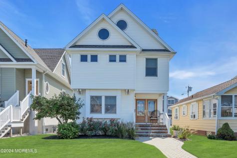 18 Meadow Avenue Manasquan NJ 08736