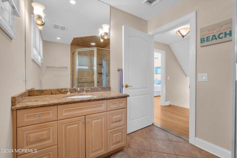 18 Meadow Avenue Manasquan NJ 08736