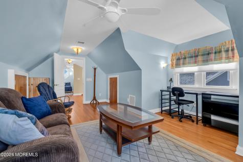 18 Meadow Avenue Manasquan NJ 08736