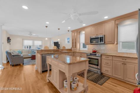 18 Meadow Avenue Manasquan NJ 08736