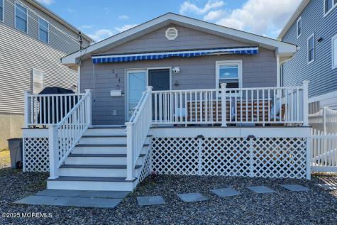 234 3rd Avenue Manasquan NJ 08736