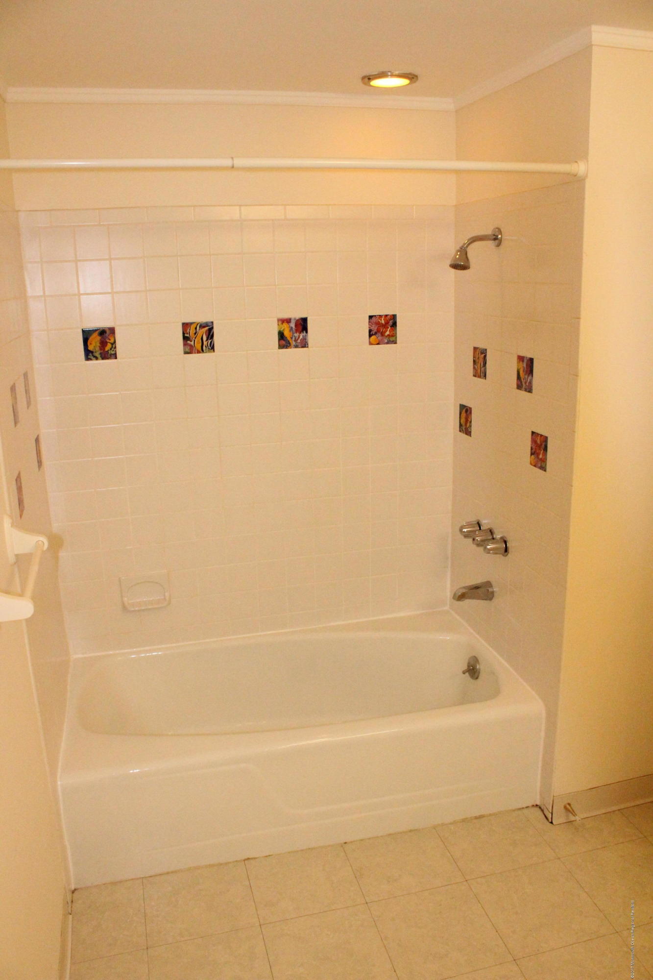 254 Admiral Avenue Beachwood NJ 08722