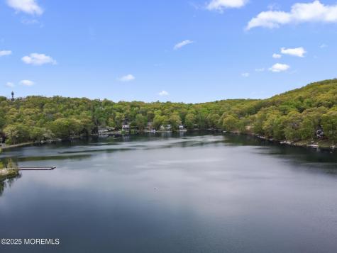 39 Upper Lakeview Avenue Ringwood NJ 07456