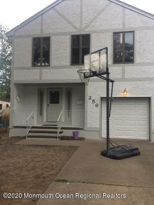 256 Lawrence Avenue Oakhurst NJ 07755