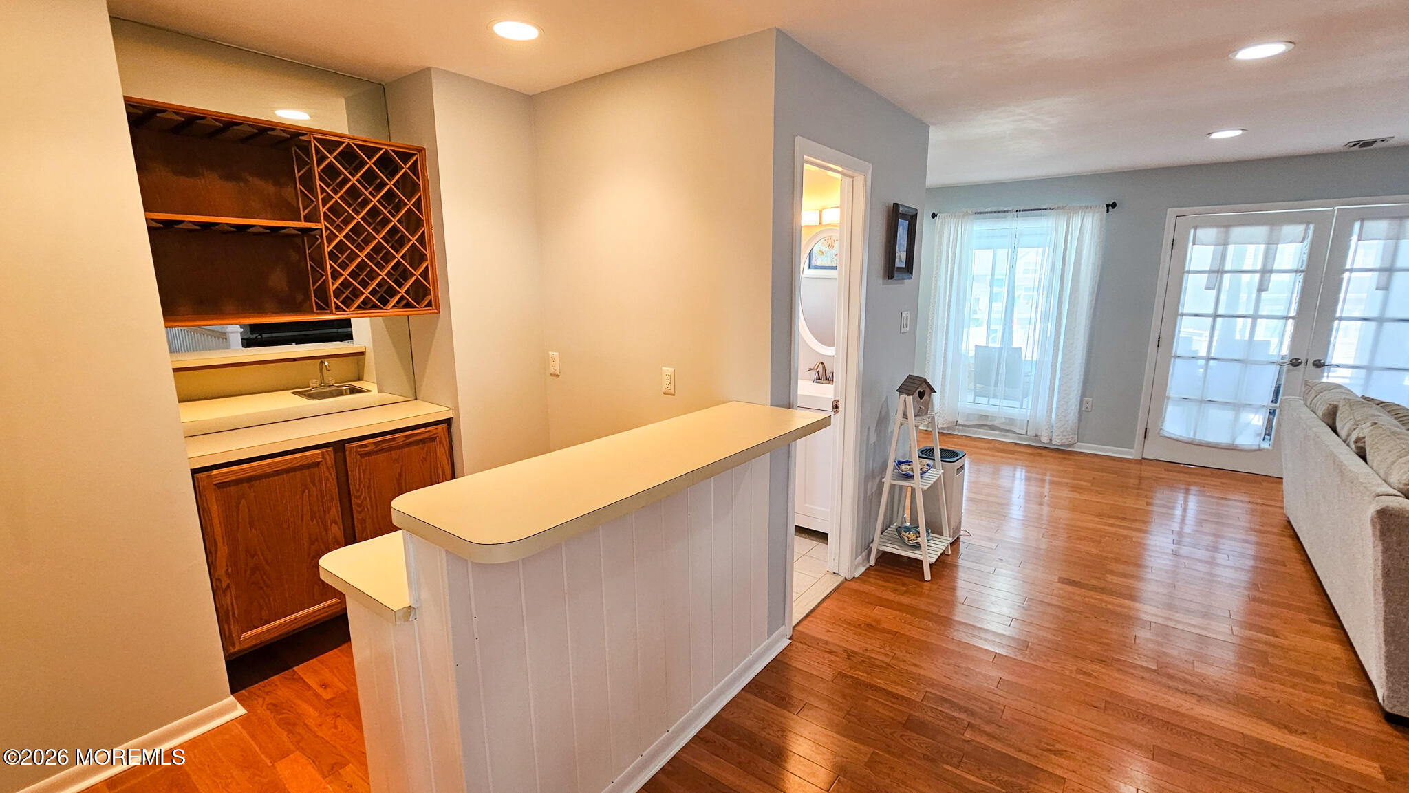 702 Newell Avenue Manahawkin NJ 08050
