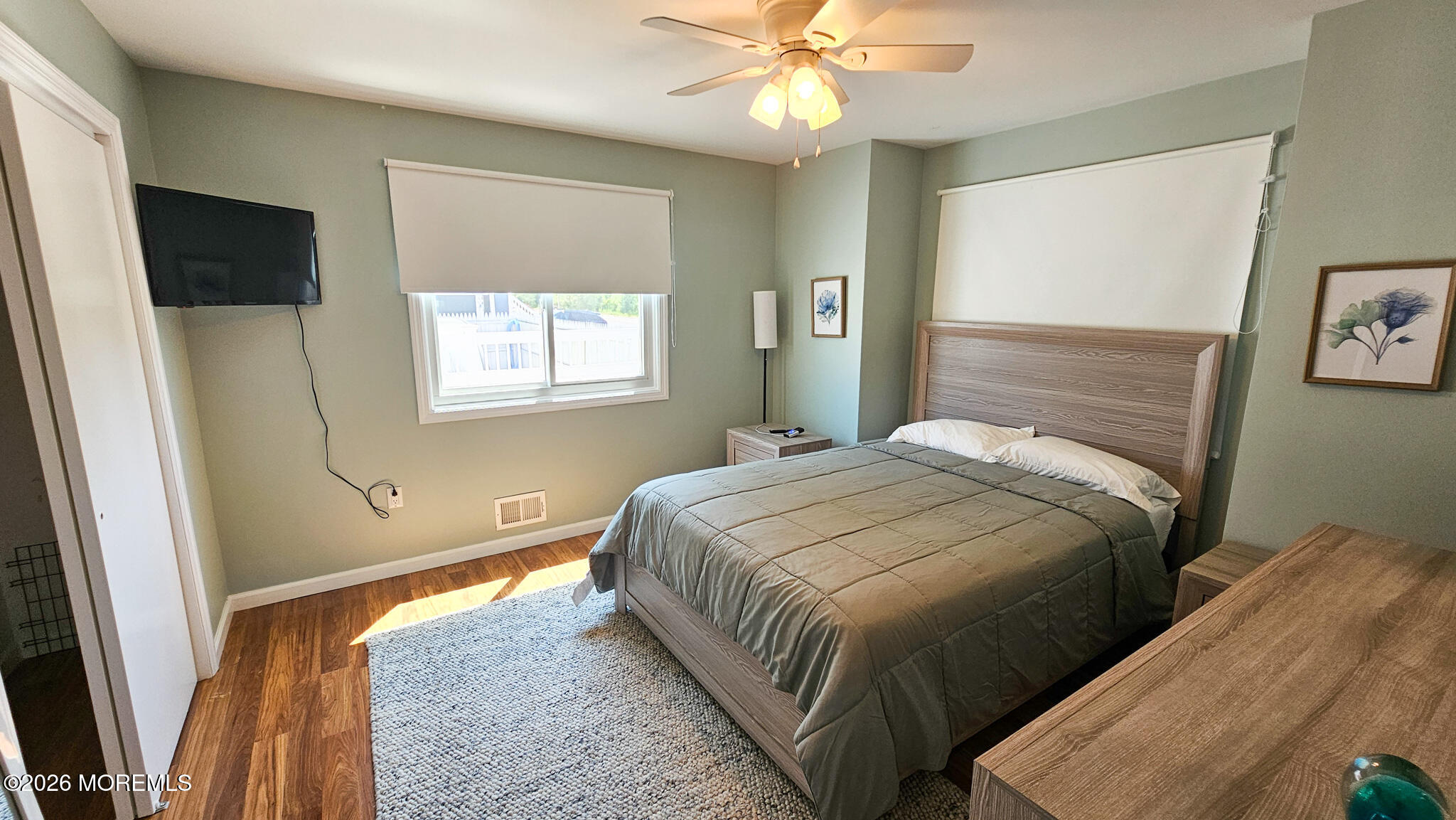 702 Newell Avenue Manahawkin NJ 08050
