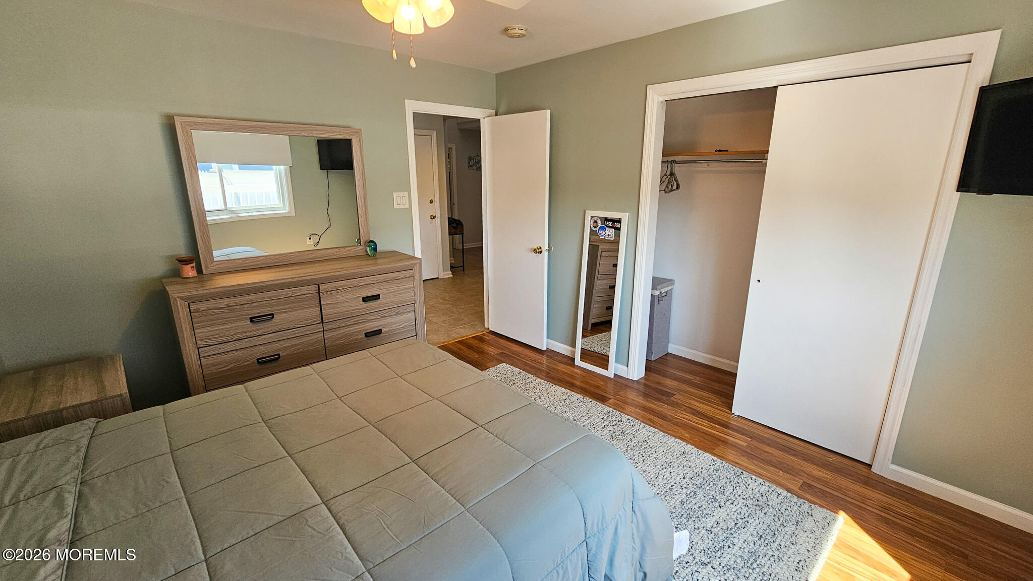 702 Newell Avenue Manahawkin NJ 08050