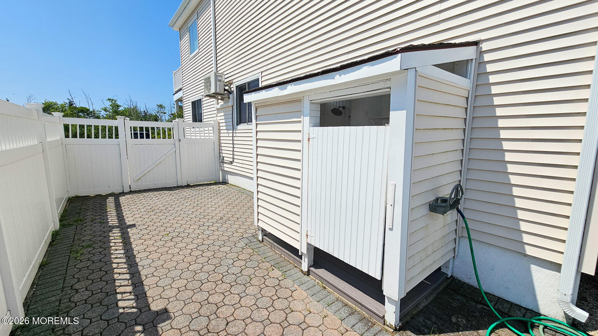 702 Newell Avenue Manahawkin NJ 08050